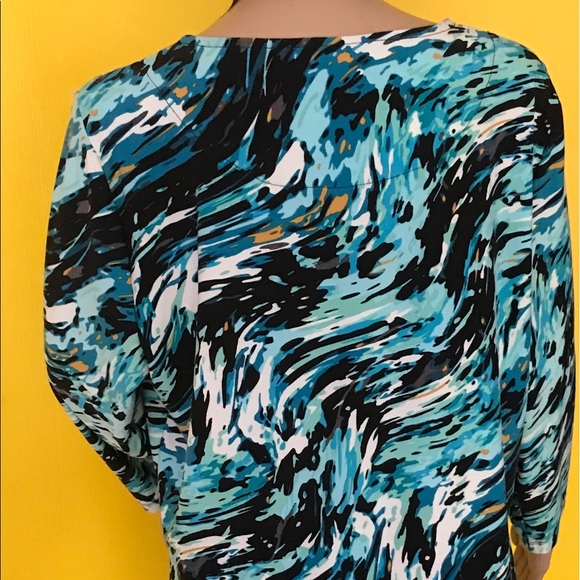 Top - Picture 4 of 5