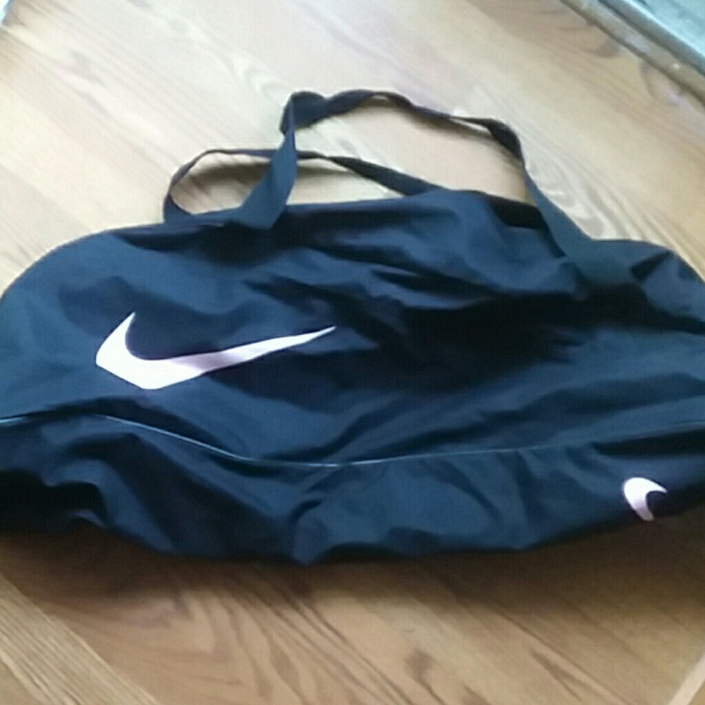 Softball bat bag