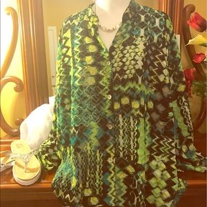 Ruby Rd button up top in sz 24