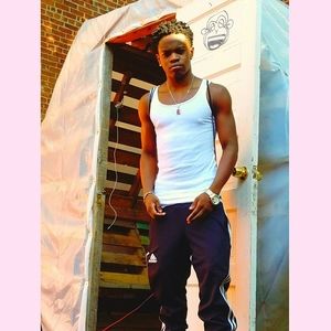 Meet your Posher, Omari