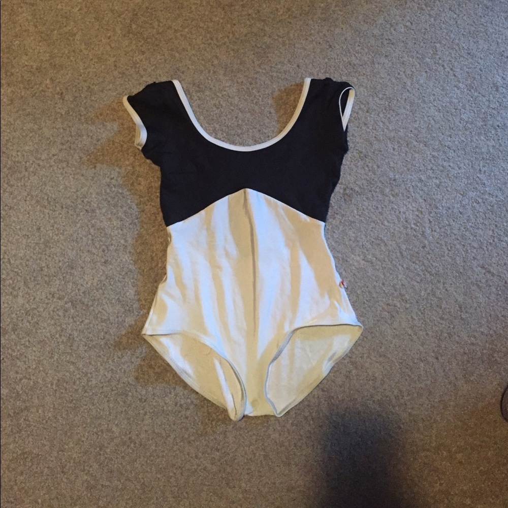 Yumiko Leotard