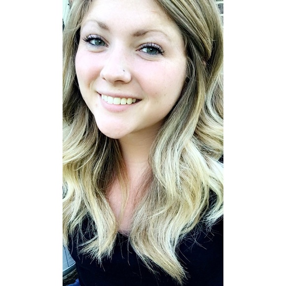 Meet your Posher, Rachel - Picture 1 of 1