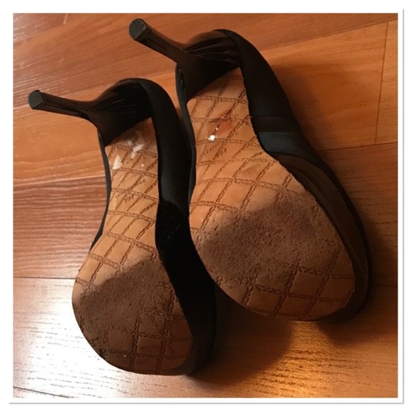 L.A.M.B Black Plump Shoes - Picture 4 of 7