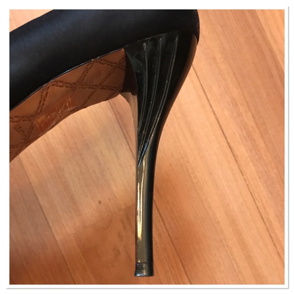 L.A.M.B Black Plump Shoes - Picture 6 of 7