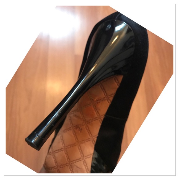 L.A.M.B Black Plump Shoes - Picture 7 of 7