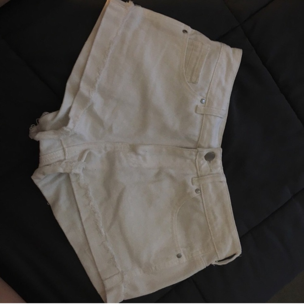 Kendall and Kylie White Jean Short