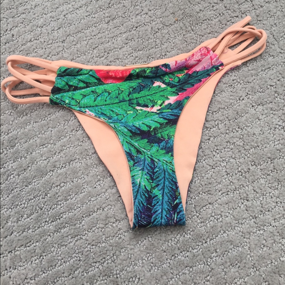 San Lorenzo bikini bottoms!!