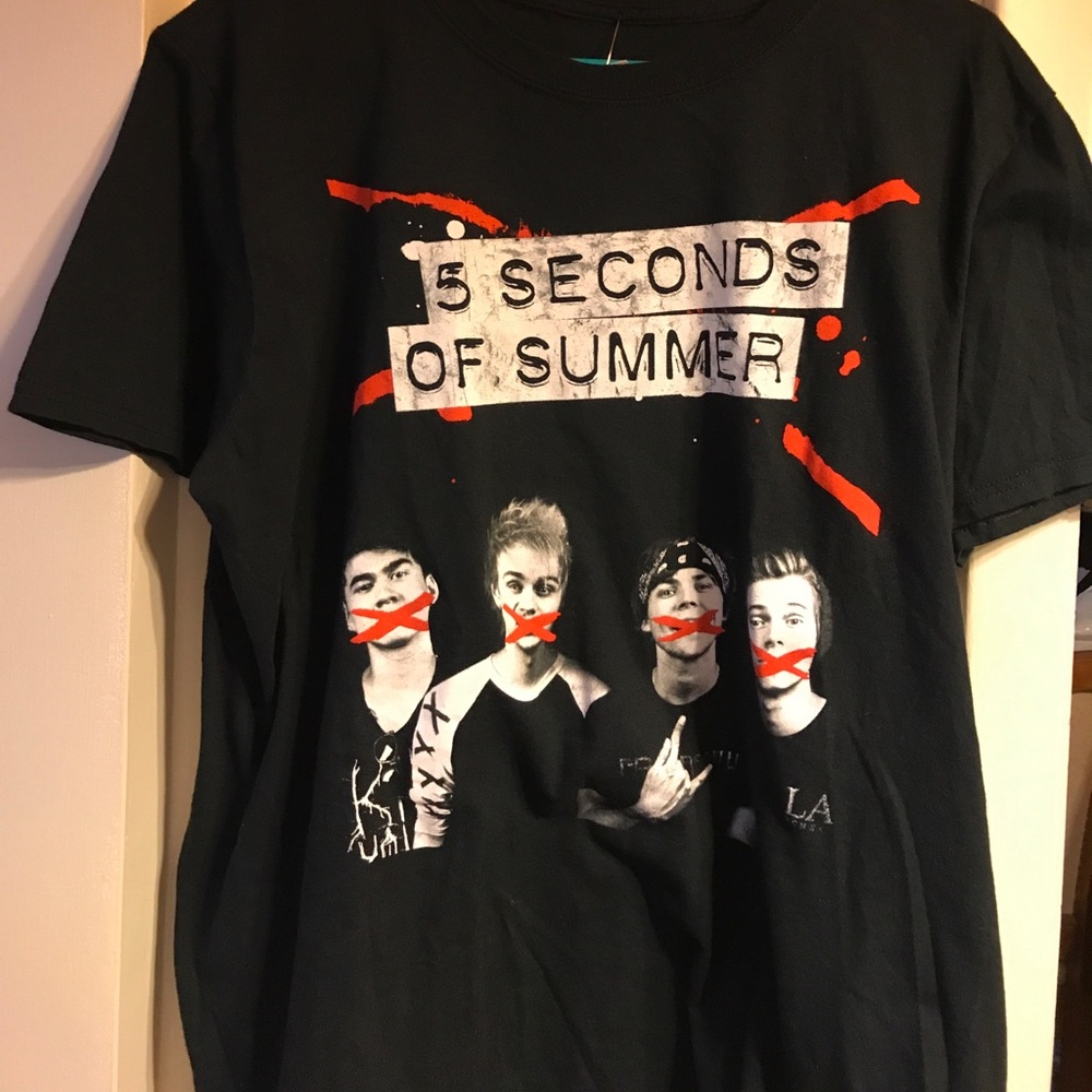5 seconds of summer tshirt!