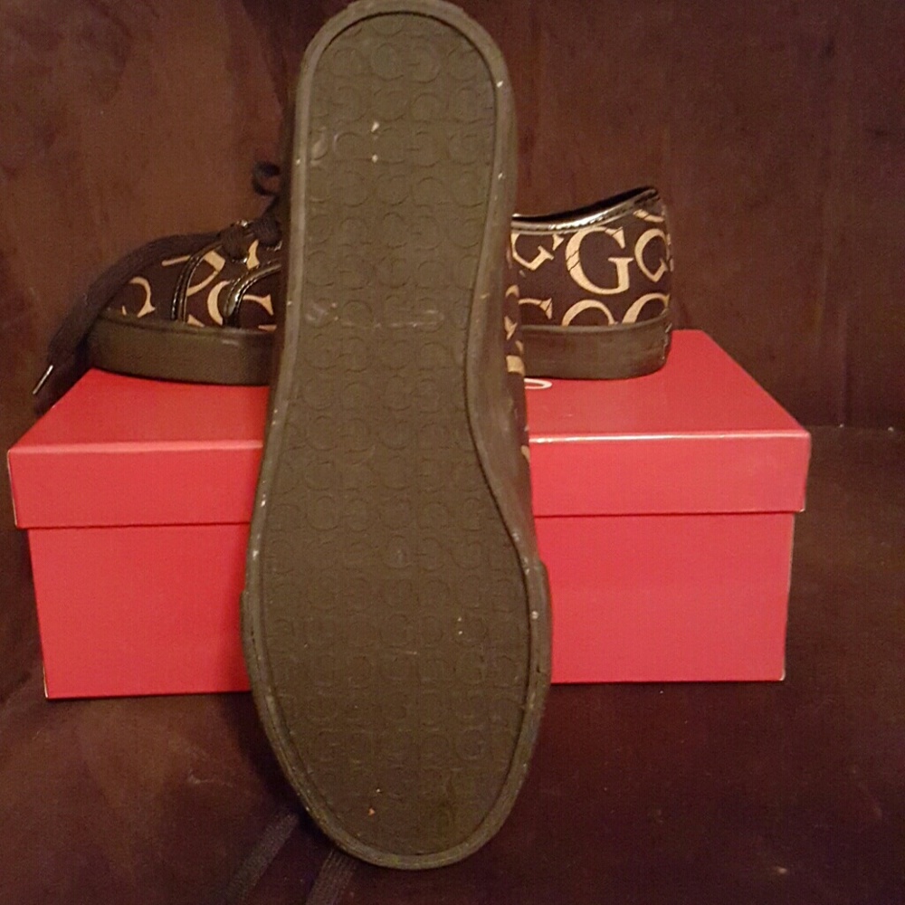 Shoes - Picture 3 of 3