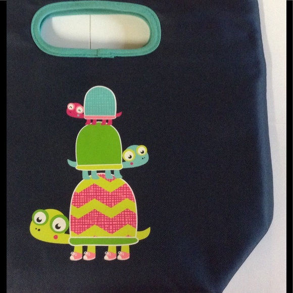 Thirty-One Thermal Lunch Tote in Topsy Turtle - Picture 4 of 6