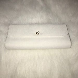 Victoria's Secret white heart linen type clutch y2k
