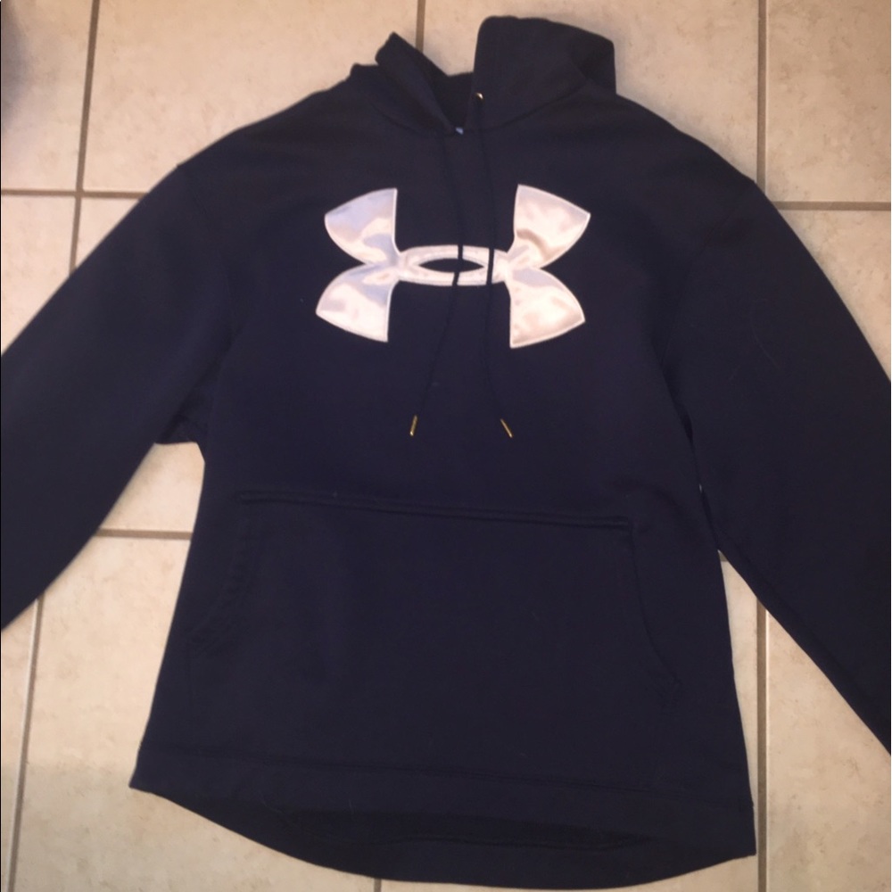 Under armour sweatshirt