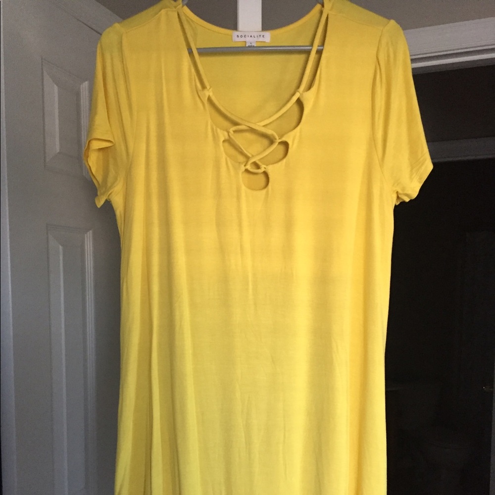 Socialite lace up yellow dress 💛