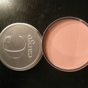Cargo blush