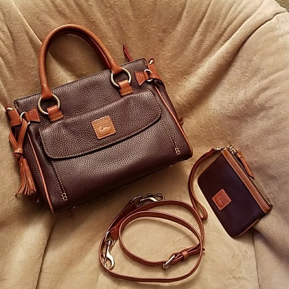 Dooney & Bourke medium satchel bag with wristlet.