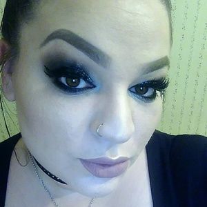 Meet your Posher, Jillian