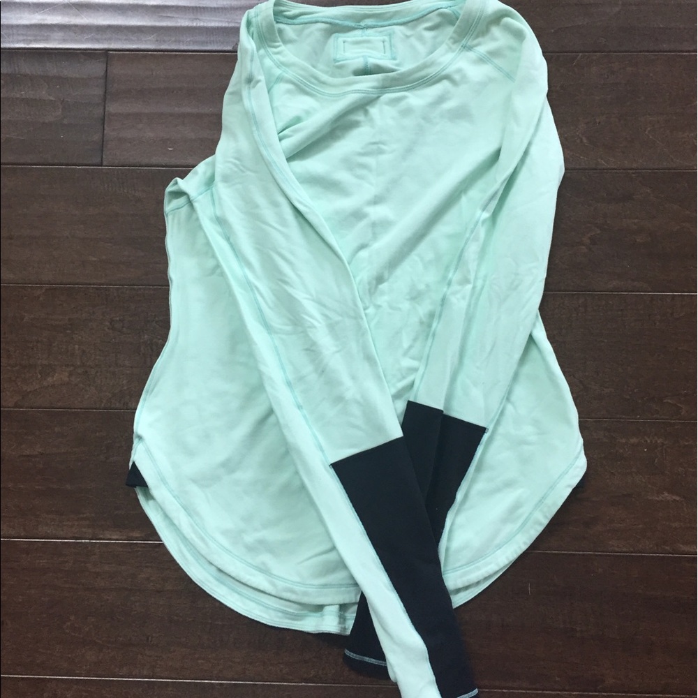 Long sleeve lululemon shirt