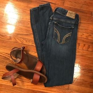 Hollister medium wash super skinny jeans