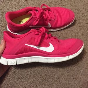 Nike Free Run 4.0 Tennis Shoes