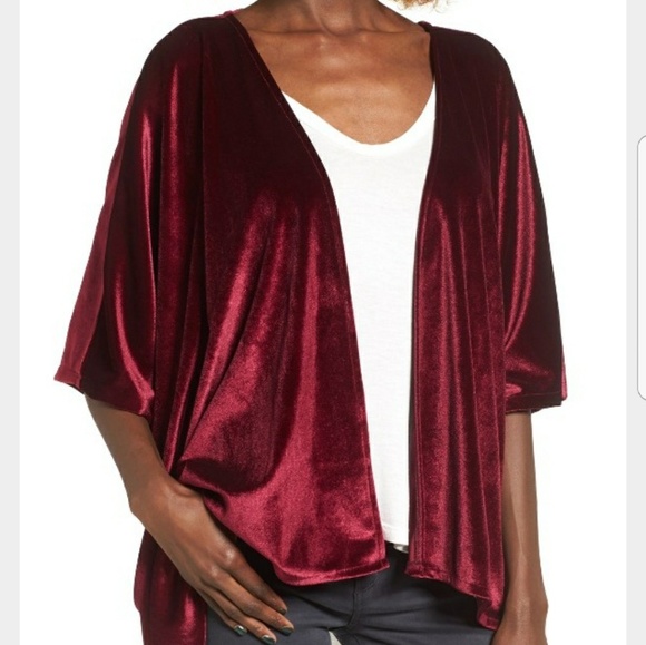 Angie Tops - NWT Angie burgundy velvet kimono sz M