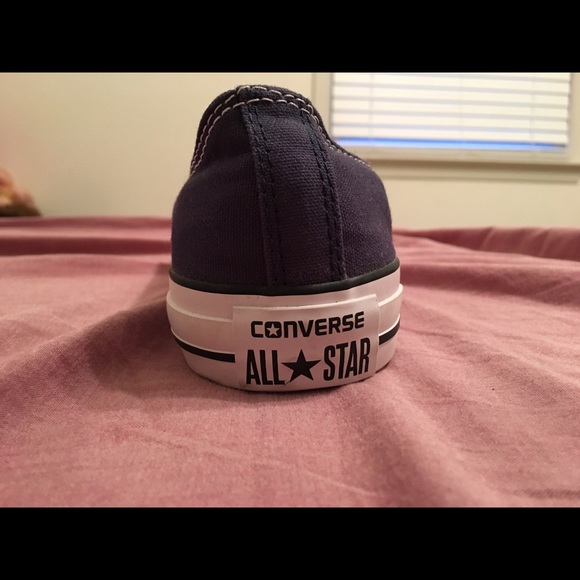 Converse - Picture 2 of 3