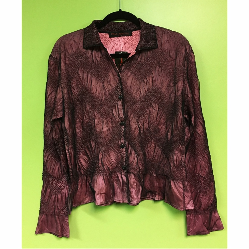 VINTAGE RUFFLED BUTTON DOWN