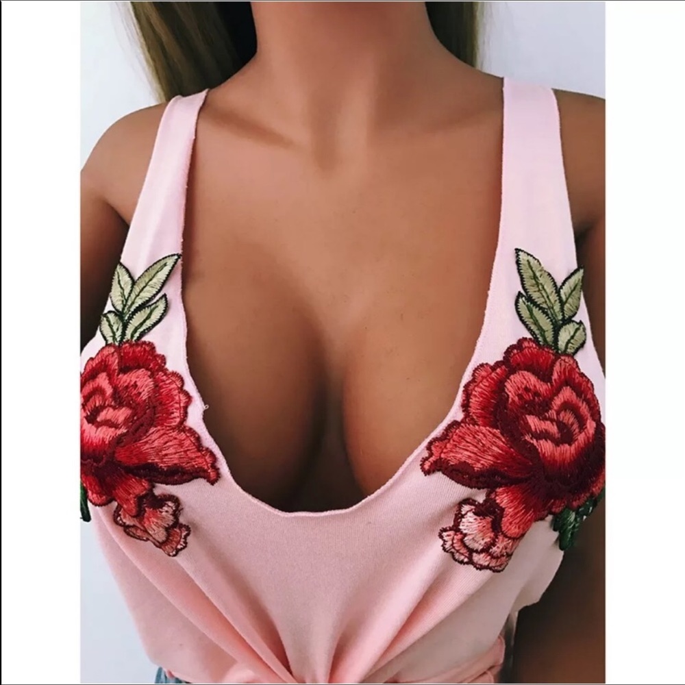 Pink rose tank top - Picture 2 of 3