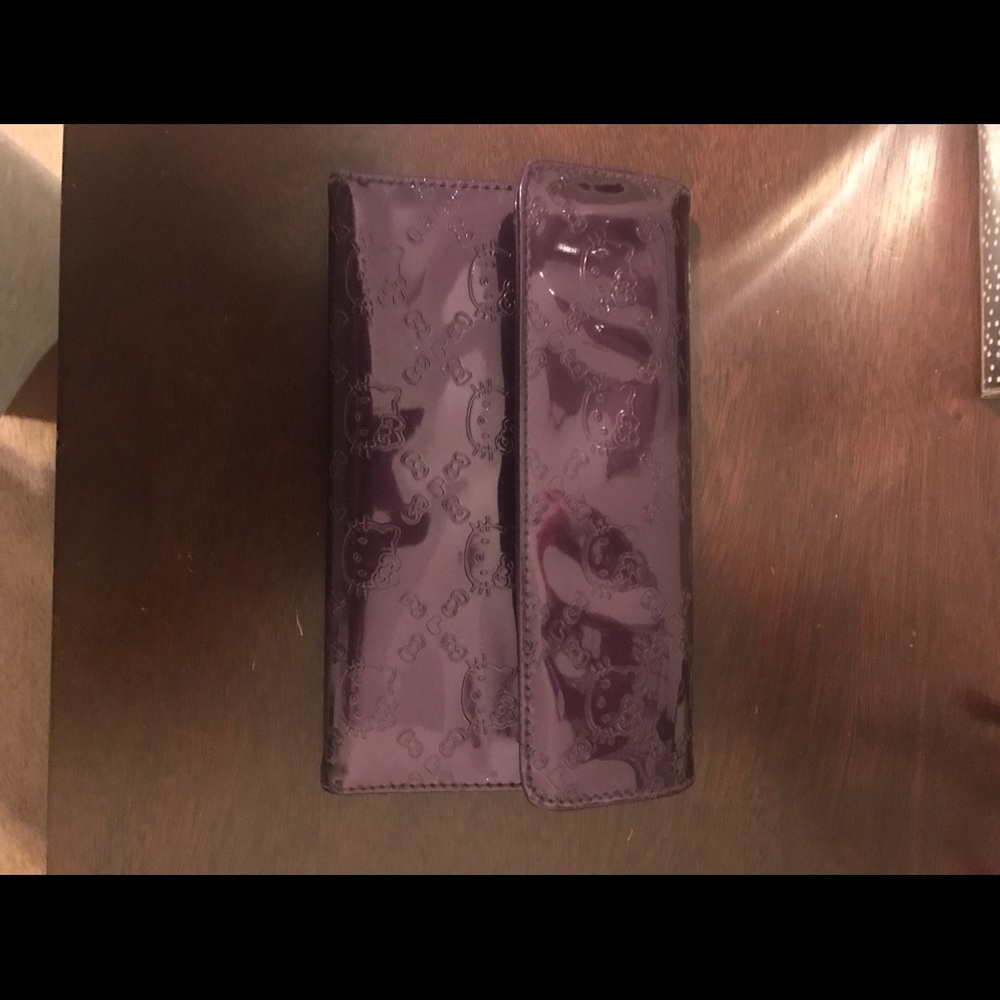 Hello Kitty Wallet hidden inside coin purse - Picture 2 of 2