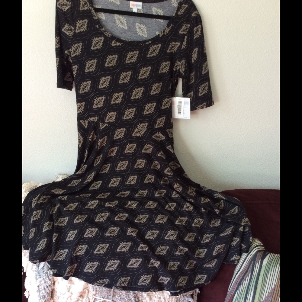 NWT lularoe Nicole dress