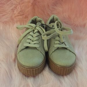 Tan platform sneaks