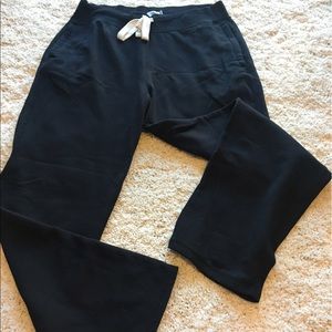 NWOT Men's Old Navy sweatpants with pockets