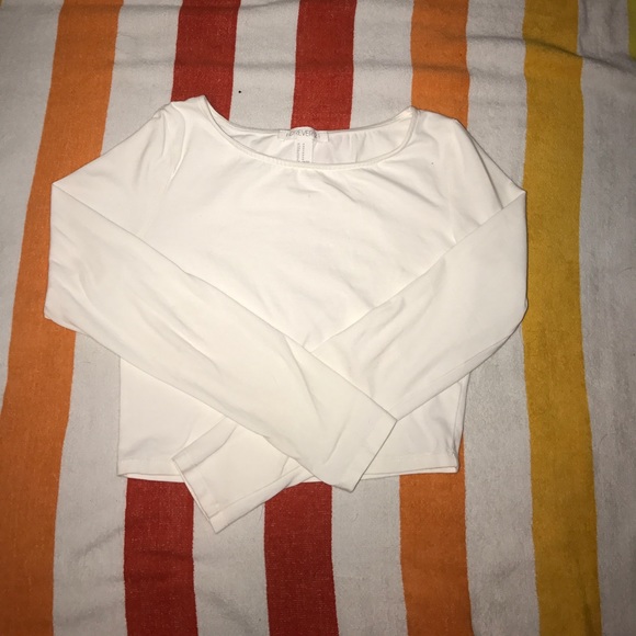 New Forever 21 Long Sleeve White Crop Top - Picture 2 of 4