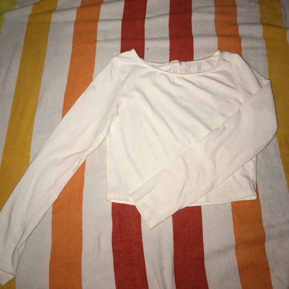 New Forever 21 Long Sleeve White Crop Top - Picture 3 of 4