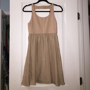 Alice + Olivia Toupe babydoll dress