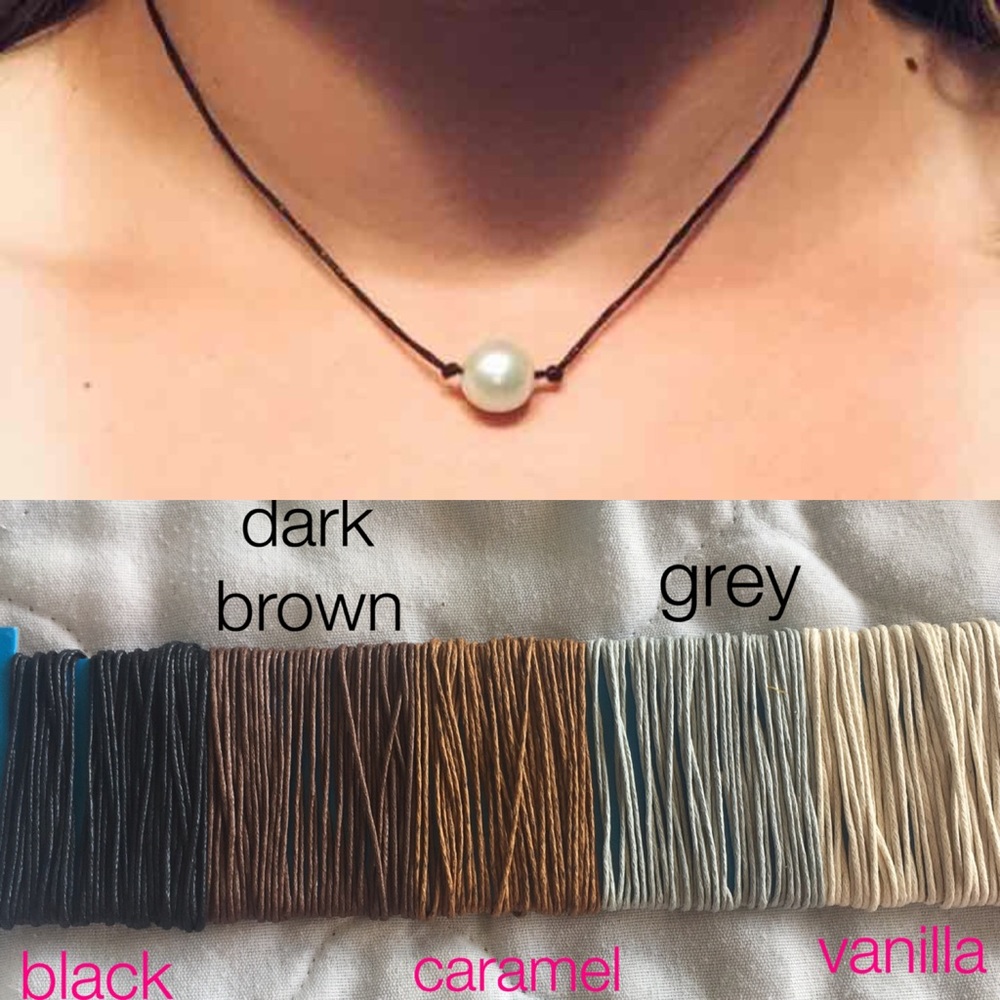 TRENDING✨ Pearl and Leather necklace