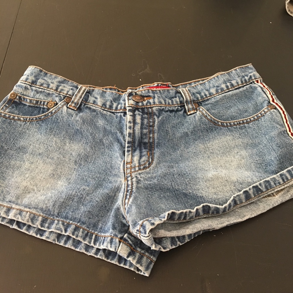 " Our Feel" denim shorts