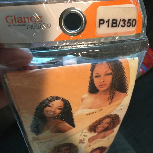 Curly hair extension - Picture 3 of 3