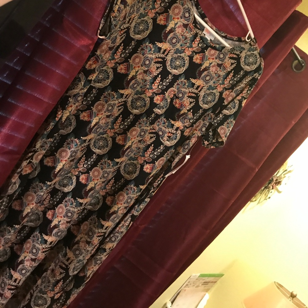Lularoe Carly