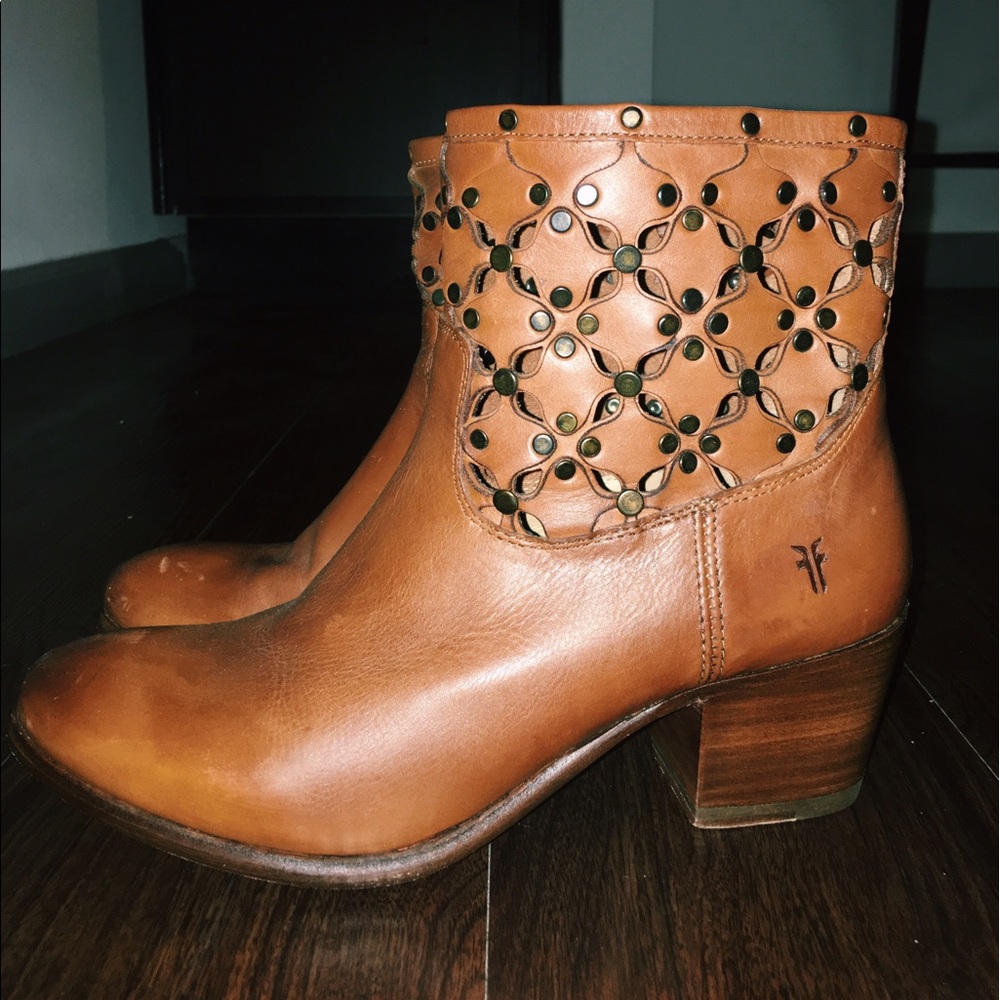 Frye Courtney Stud Cut Bootie