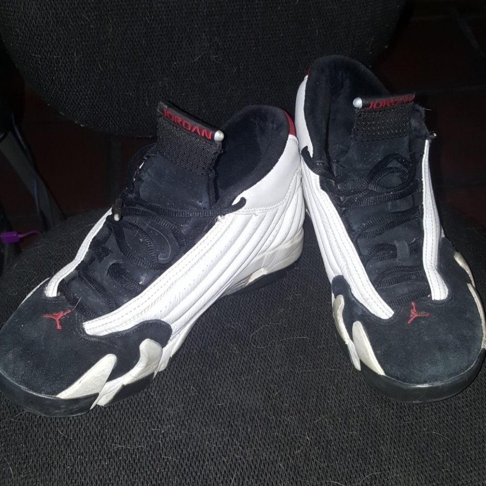 14 RETRO JORDANS