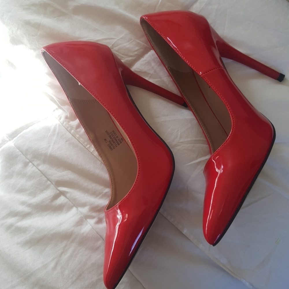Steve Madden pumps