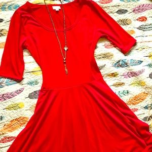 Lady in red!  Beautiful Nicole Dress! True red!