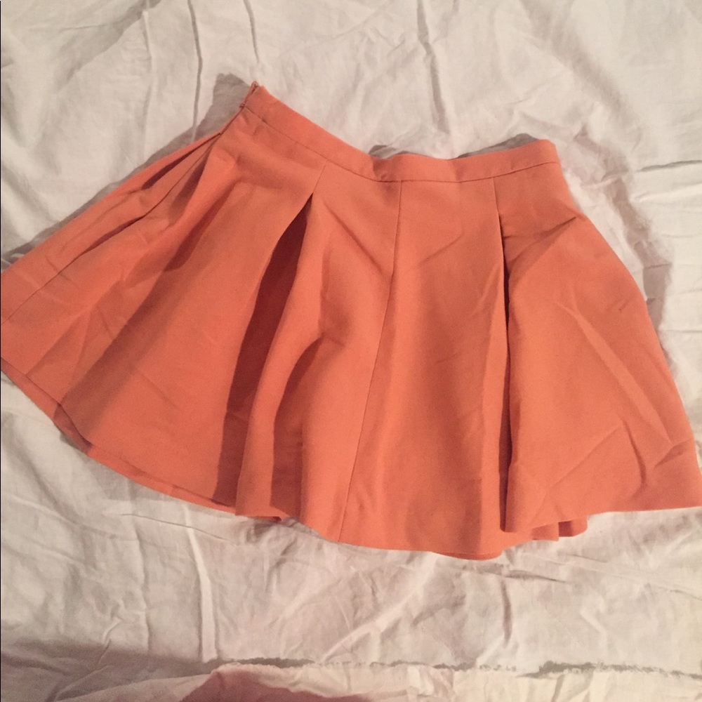 Super cute and flirty mini skirt