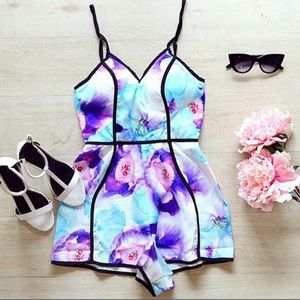 🌺 1 PC. Sexy Women V-Neck Floral Casual Romper 🌺