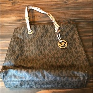 Michael Kors tote
