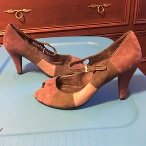 Suede Bandolino Purple Peep Toe Heels