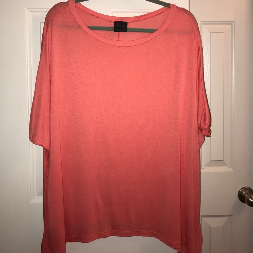Oversized shirt sleeve tee