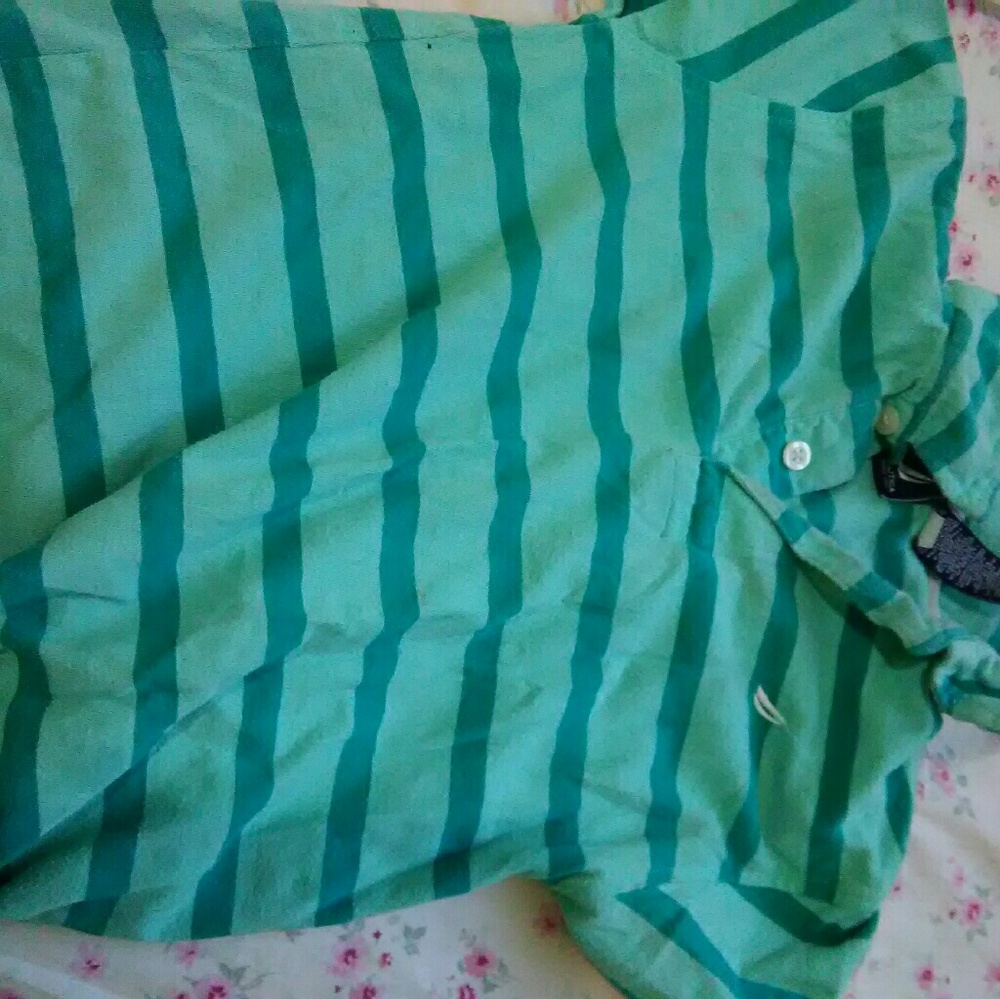Toddlers button up shirt
