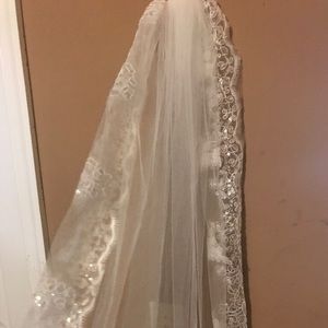 Ivory Waltz length veil