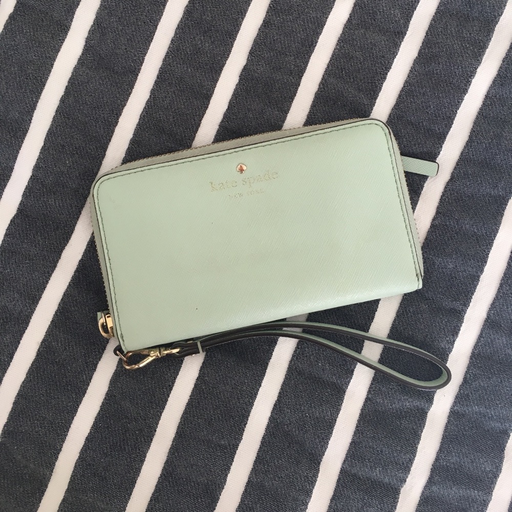 kate spade new york Smartphone Wristlet (Mint)